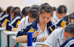 <b>专业供给了持续的高薪保障</b>